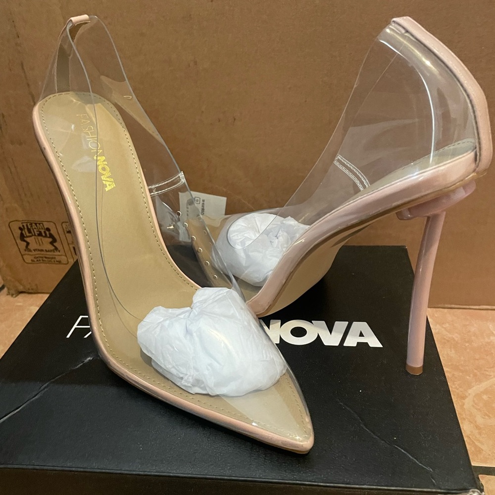 Fashionova Womens nude pumps size 10